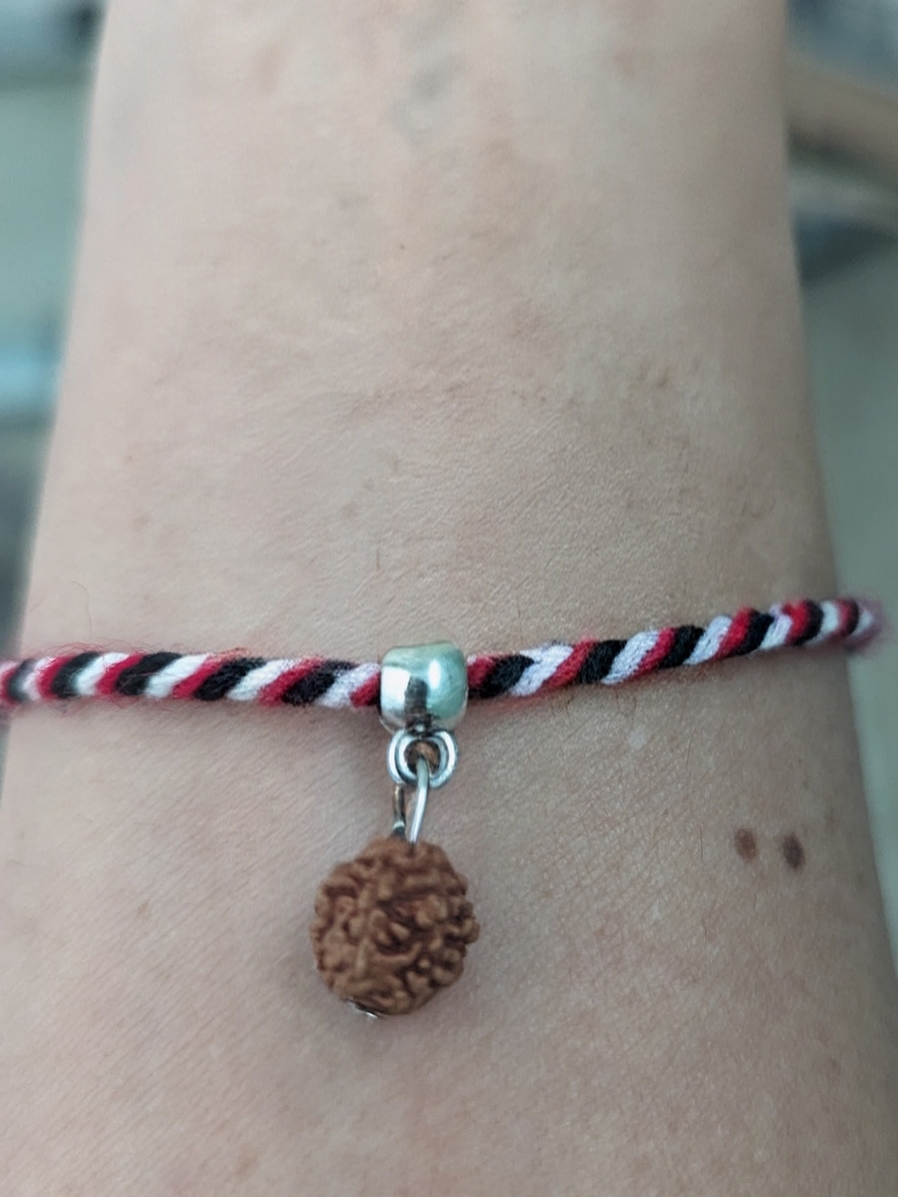 Handmade Authentic Balinese Tridatu Bracelet with Sacred Genitri Seed Bead- Bali
